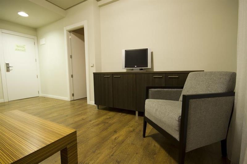 Hotel Y Apartamentos Snoe Исаба Экстерьер фото
