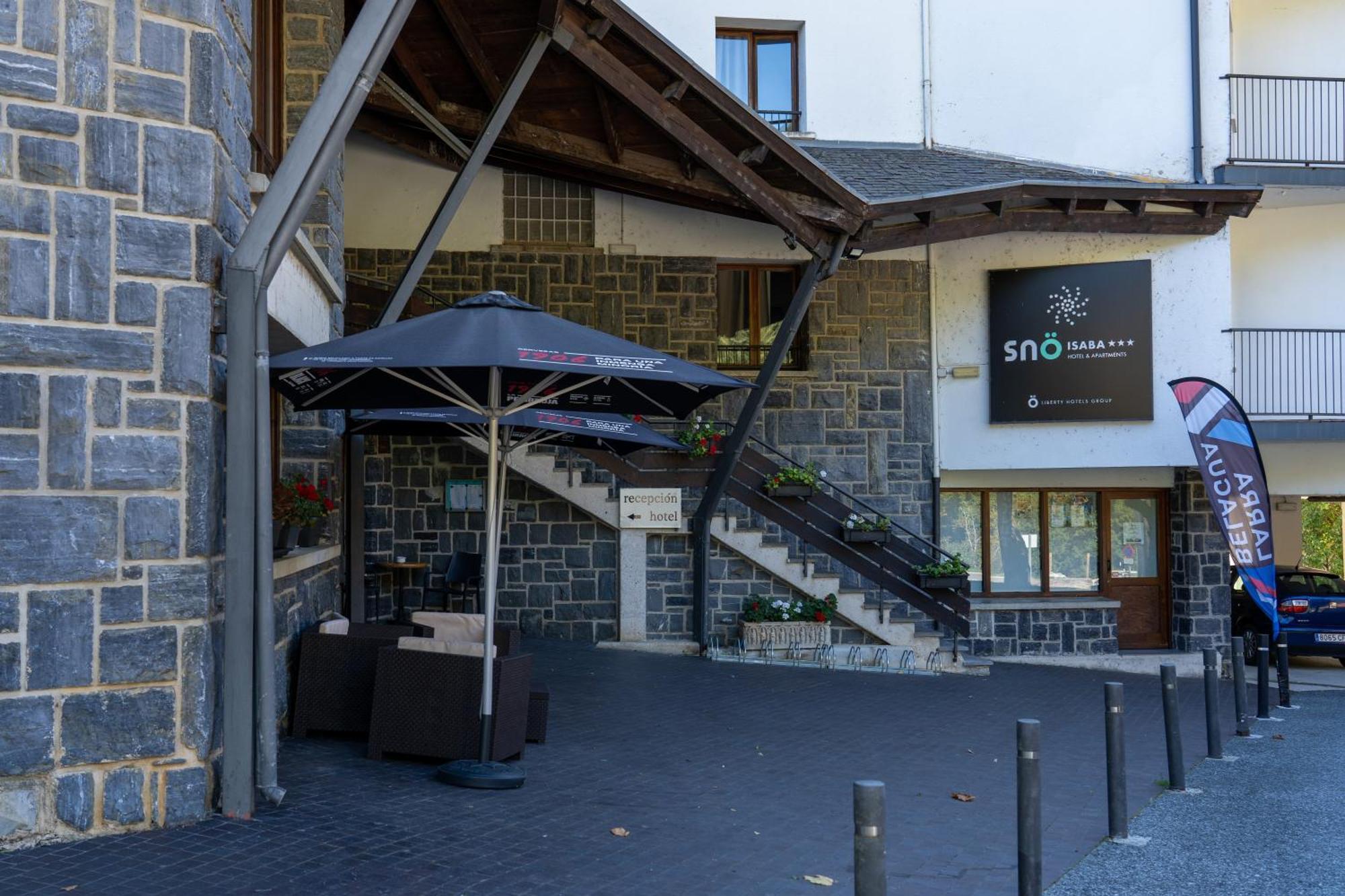 Hotel Y Apartamentos Snoe Исаба Экстерьер фото