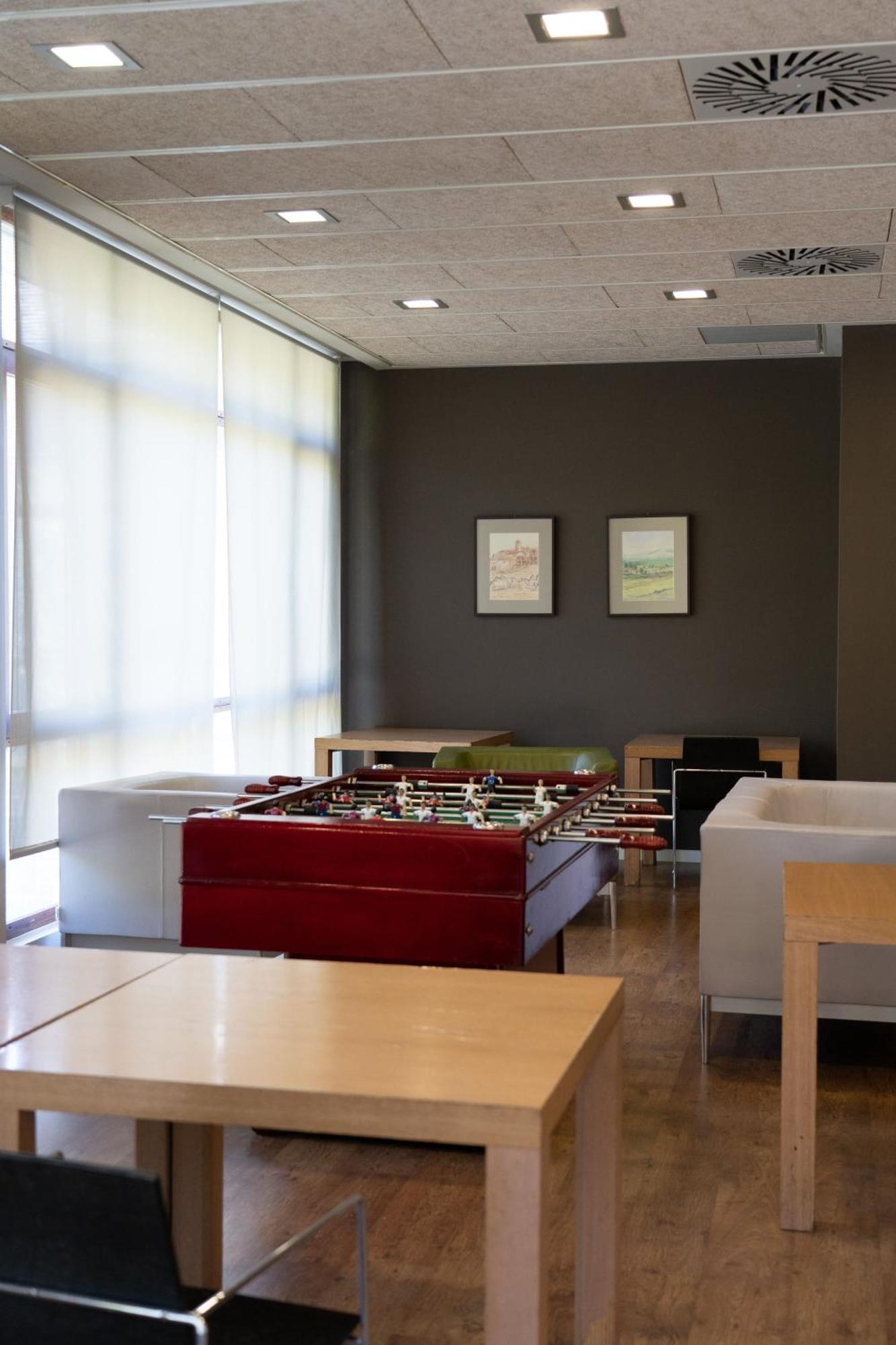 Hotel Y Apartamentos Snoe Исаба Экстерьер фото